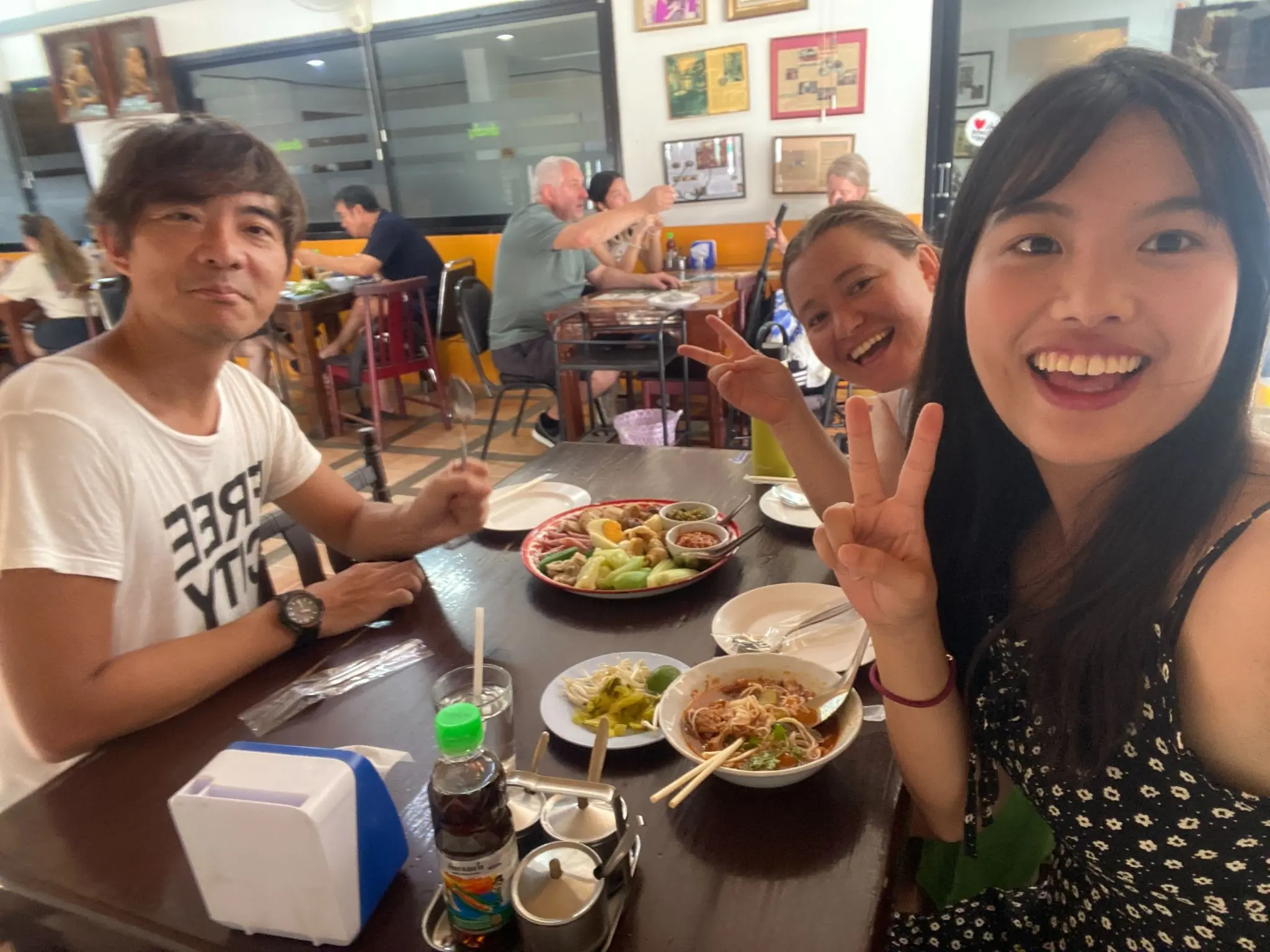 清邁數位遊牧：跟來自日本與澳洲的樓友吃飯